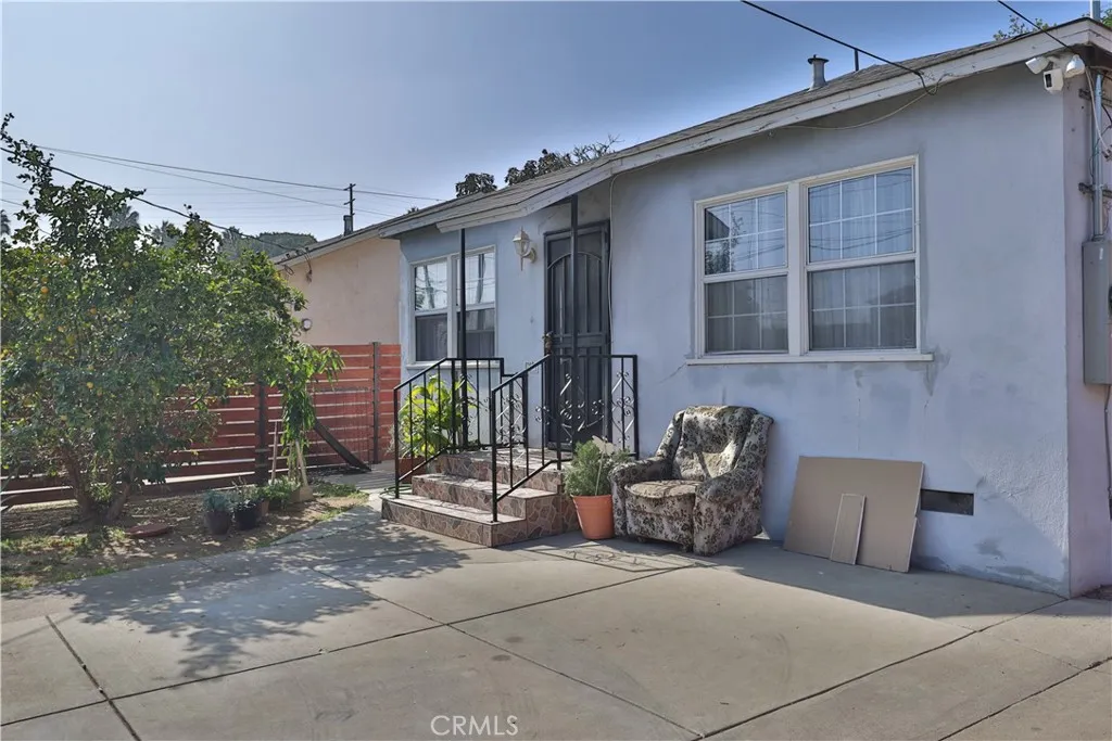 1149 Camulos, Los Angeles, California 90023 home-pic-0